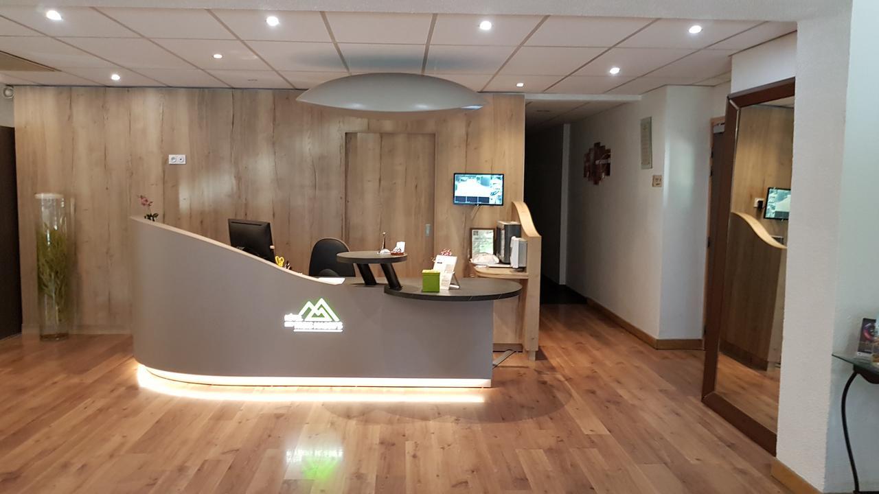 Logis Des Trois Massifs Hotell Claix  Eksteriør bilde